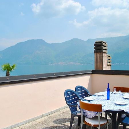 Апартаменты Loft With Big Terrace Lake View Сала-Комачина Экстерьер фото